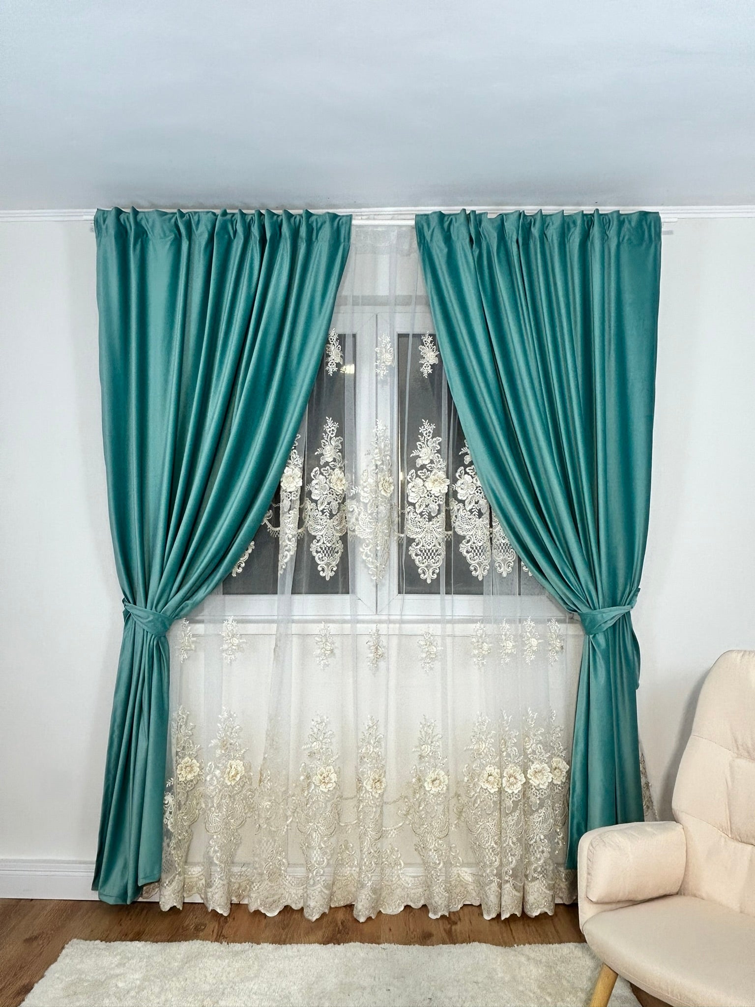 Set Perdea si Draperie Gina Perdele de Poveste