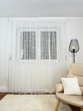 Perdea albă brodata cu modele florale Perdele de Poveste