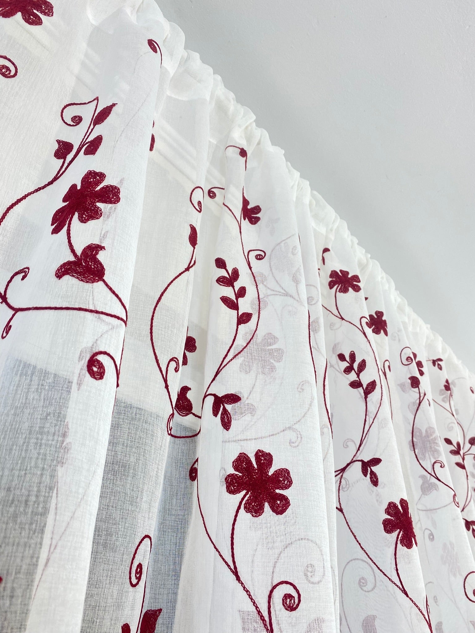 Set Perdea si Draperie soft Vanessa Perdele de Poveste