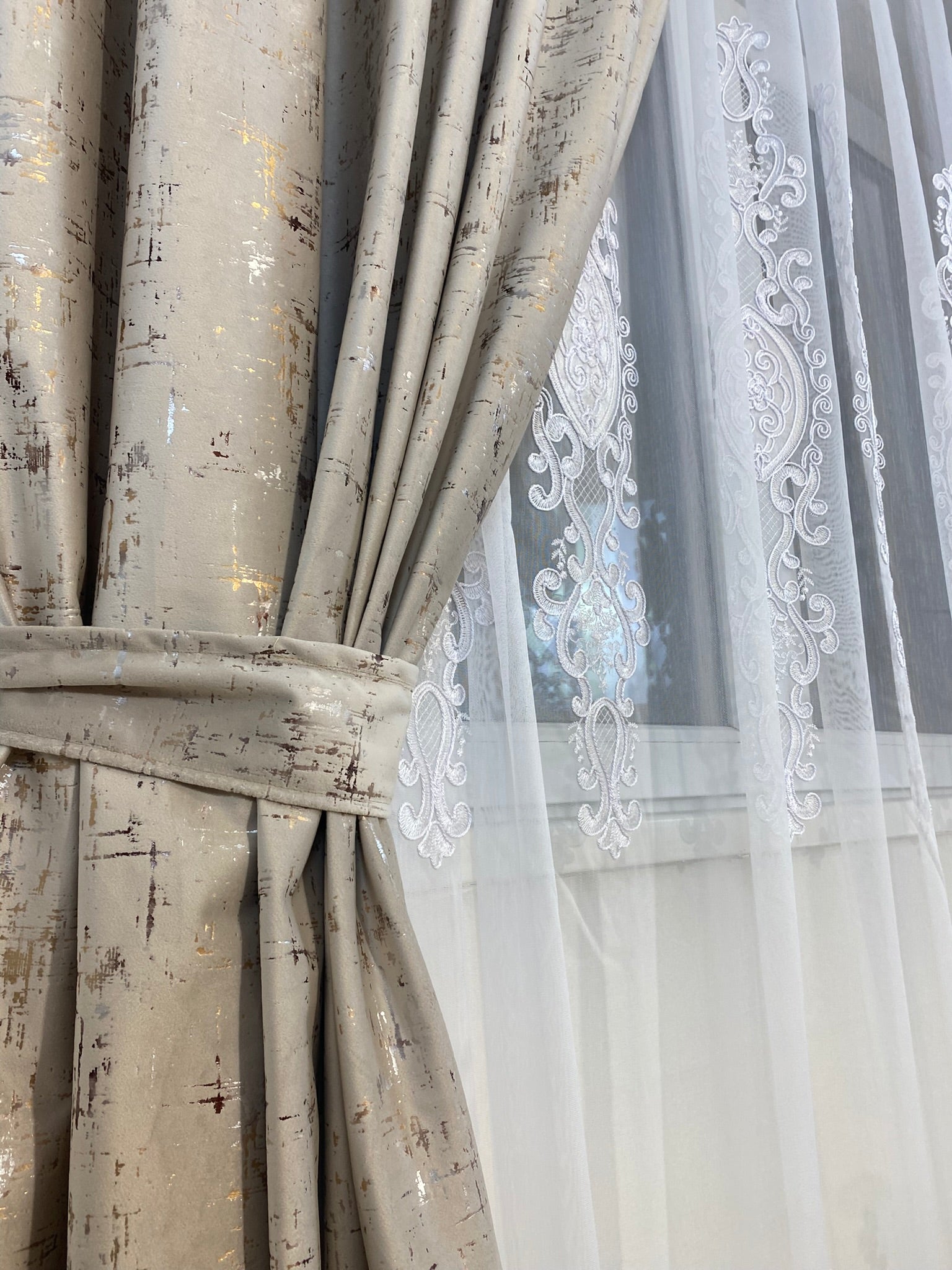 Set Perdea si Draperie Catifea  Andreea Perdele de Poveste