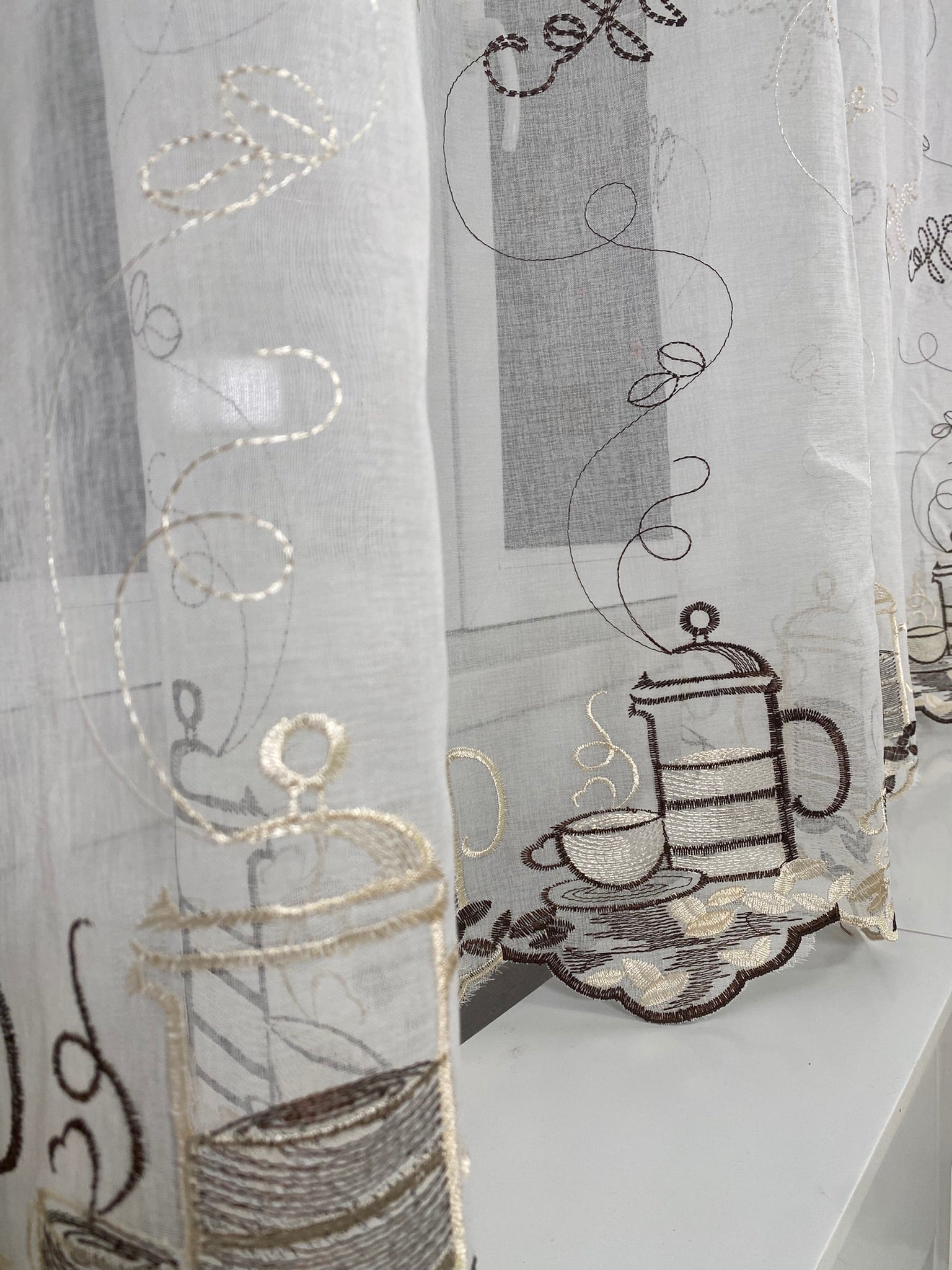 Perdea de Bucătărie Model Ceașcă de Cafea