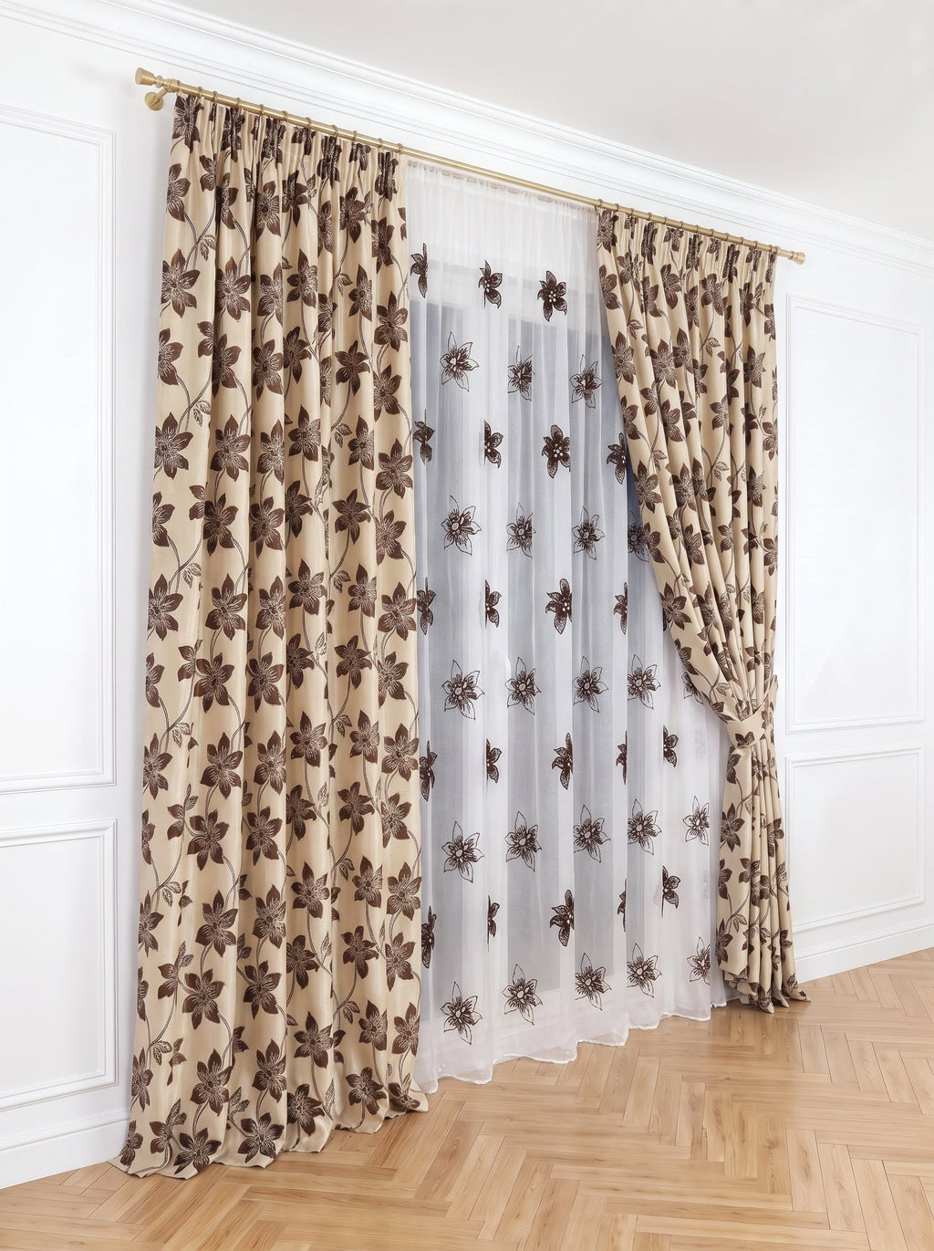 Set · Perdea alba brodată din in model floral maro Cod 2062 + Draperie Blackout crem cu flori maro Perdele de Poveste