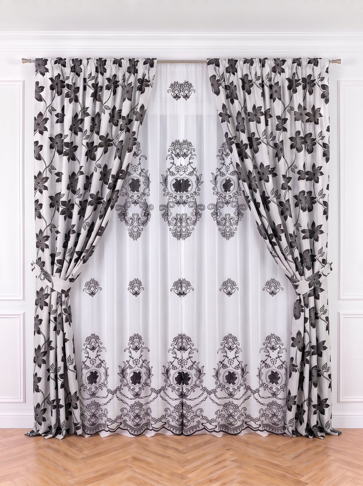 Set · Perdea In Natur – broderie neagră florală + Draperie Blackout gri argintiu cu flori negre Perdele de Poveste