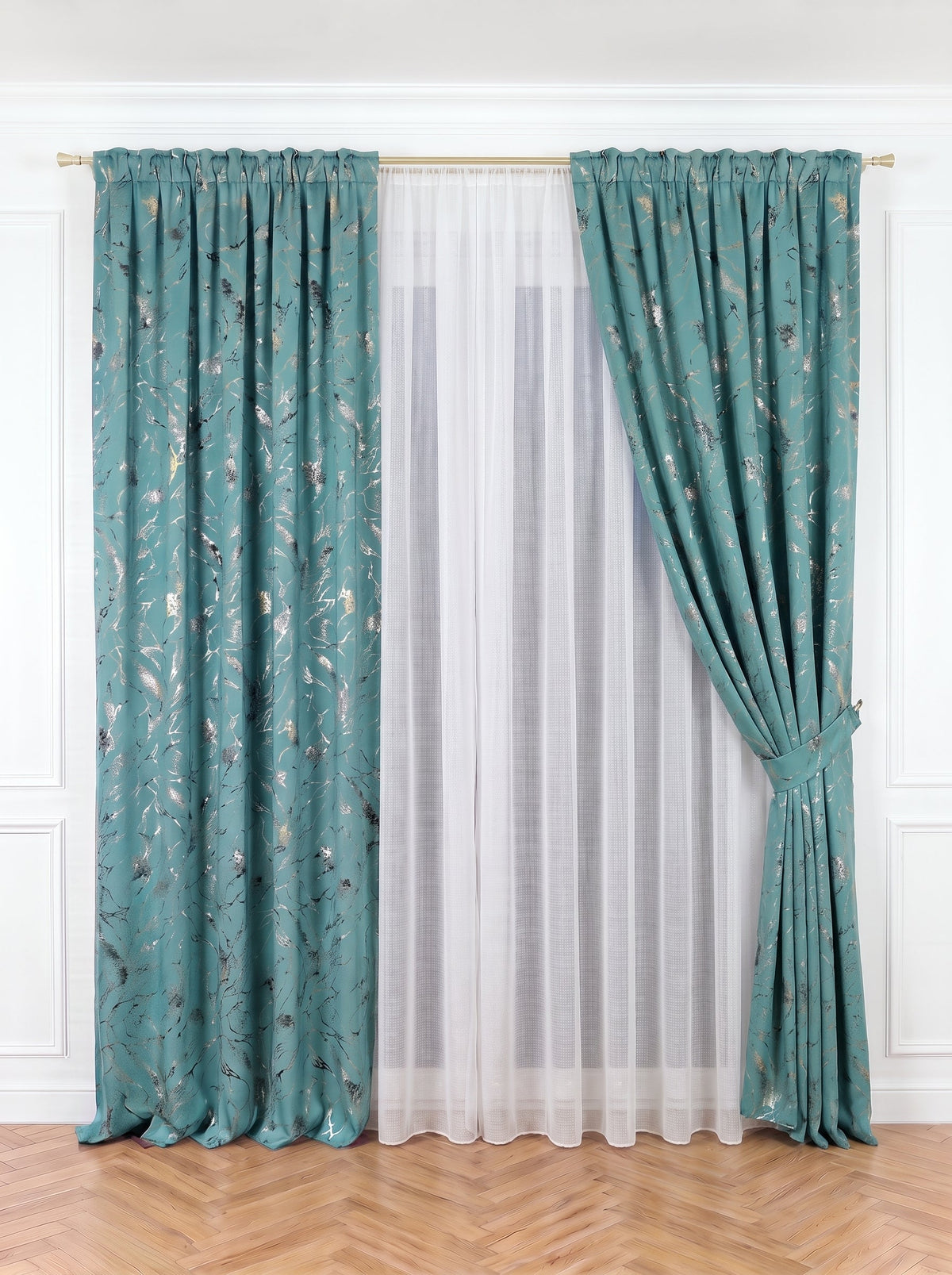 Set · Perdea Matase Alba + Draperie Blackout Turcoaz cu Nuante Argintii / Aurii Perdele de Poveste