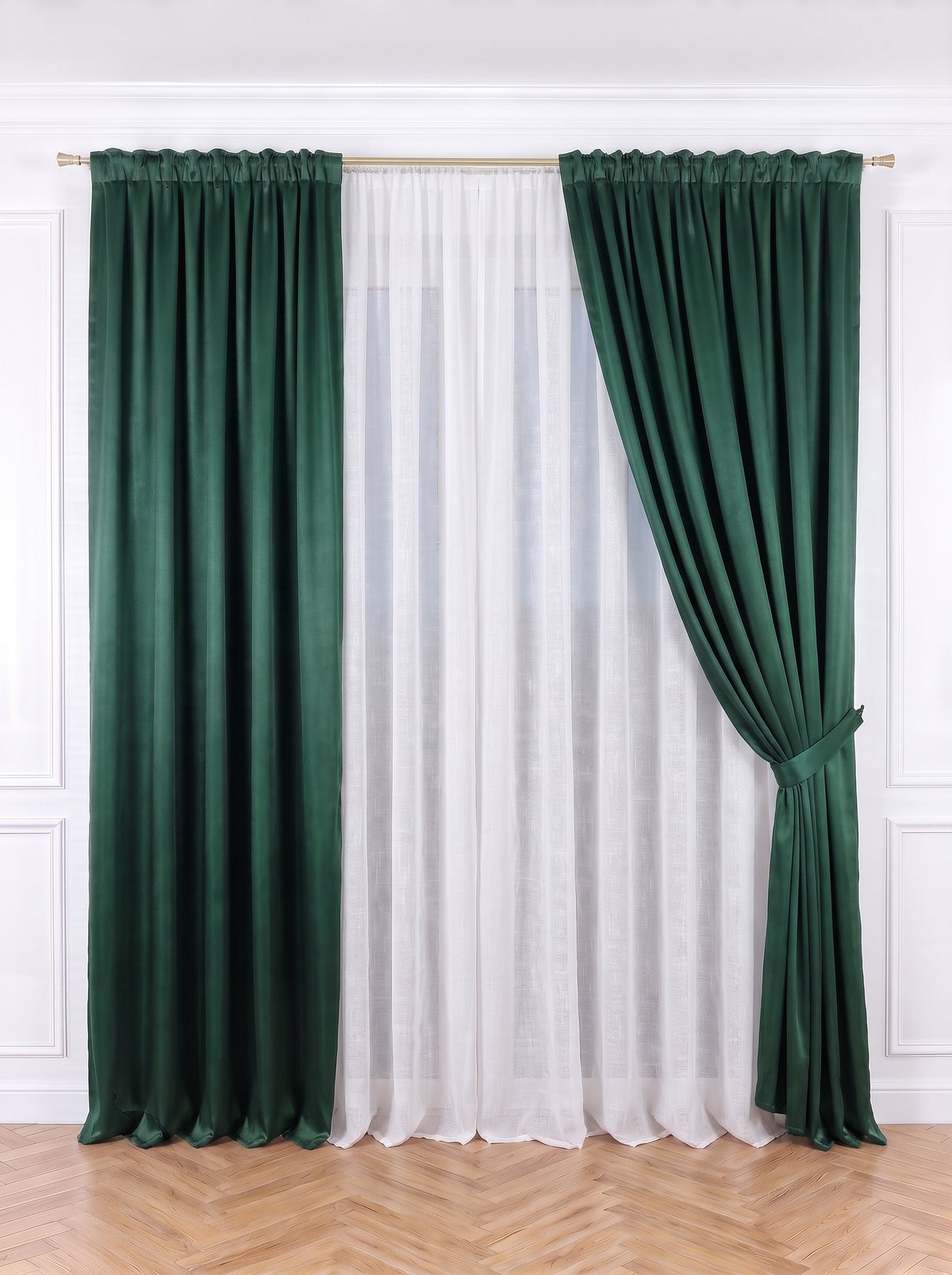 Set · Perdea tip in alb simplu cod 2082 + Draperie Blackout Verde Smarald Perdele de Poveste