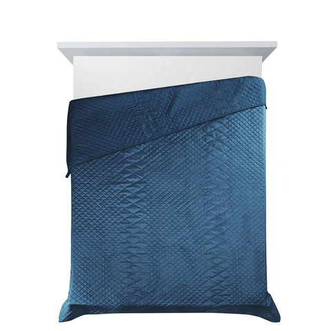 Cuvertură de pat din catifea, matlasată prin presare la cald în model geometric bleumarin LUIZ 3 Perdele de Poveste