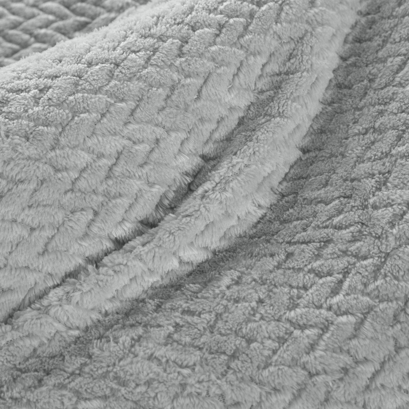 Pătură moale și plăcută la atingere, cu model în relief CINDY 5 Perdele de Poveste