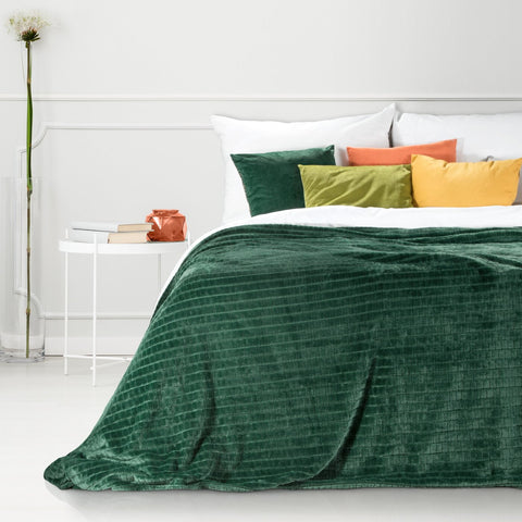 Pătură moale și plăcută la atingere, cu model cub în relief verde inchis CINDY 2 Perdele de Poveste