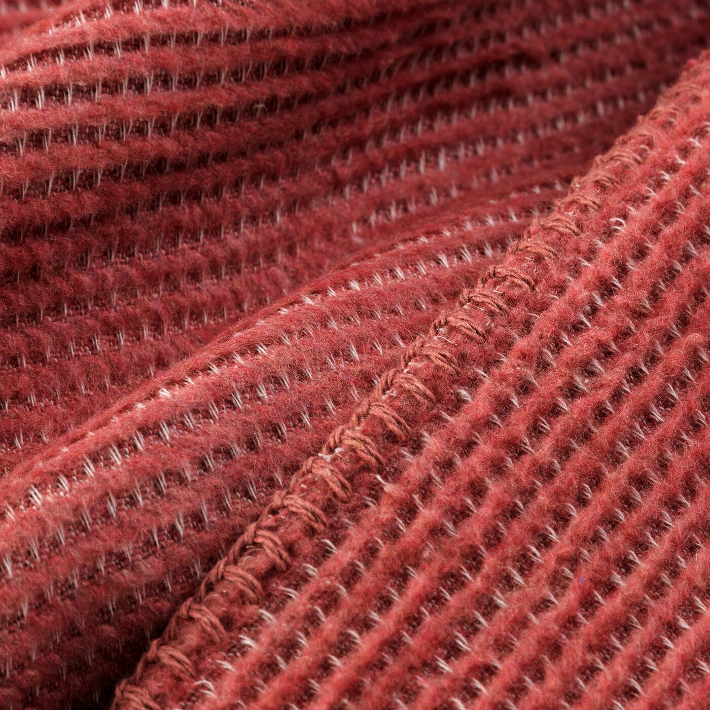Cuvertură de Pat moale și plăcută la atingere cu predominanță de bumbac și adaos de fibre reciclate rosu Colecția Terra MOROCCO Perdele de Poveste