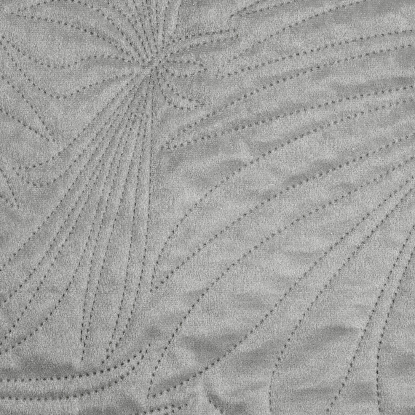 Cuvertură de pat din catifea, matlasată prin presare la cald cu model de frunze argintiu LUIZ Perdele de Poveste