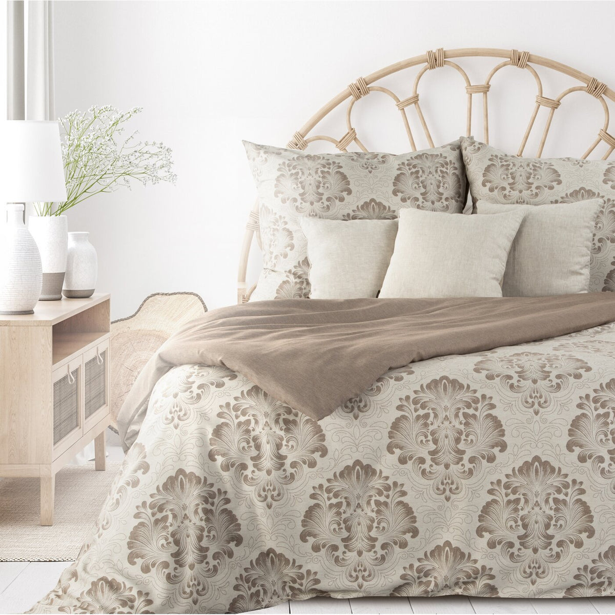 Lenjerie de Pat din bumbac decorat cu model jacquard cu ornamente maro deschis natural Colecția Terra SEVILLE 10 Perdele de Poveste