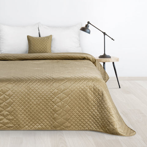 Cuvertură de pat din catifea, matlasată prin presare la cald în model geometric bej LUIZ 3 Perdele de Poveste