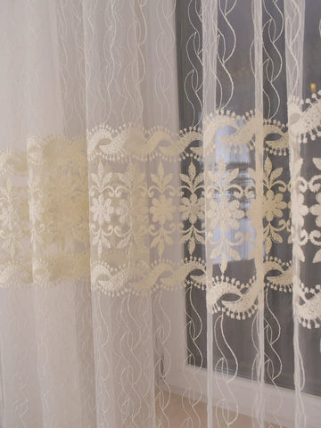 Set Perdea si Draperie Royal crem Flora Perdele de Poveste