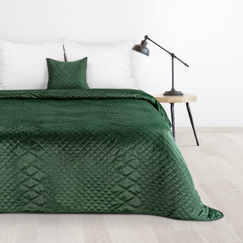 Cuvertură de pat din catifea, matlasată prin presare la cald în model geometric verde închis LUIZ 3 Perdele de Poveste